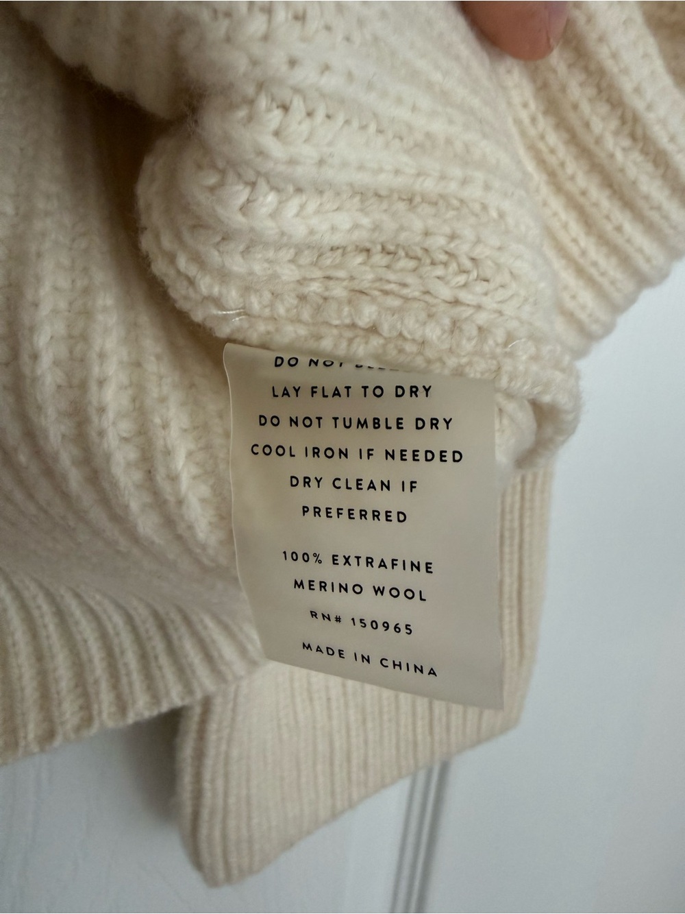 AYR 100% extra fine merino wool ribbed crew neck sweater in cream (M) - Picture 5 of 7